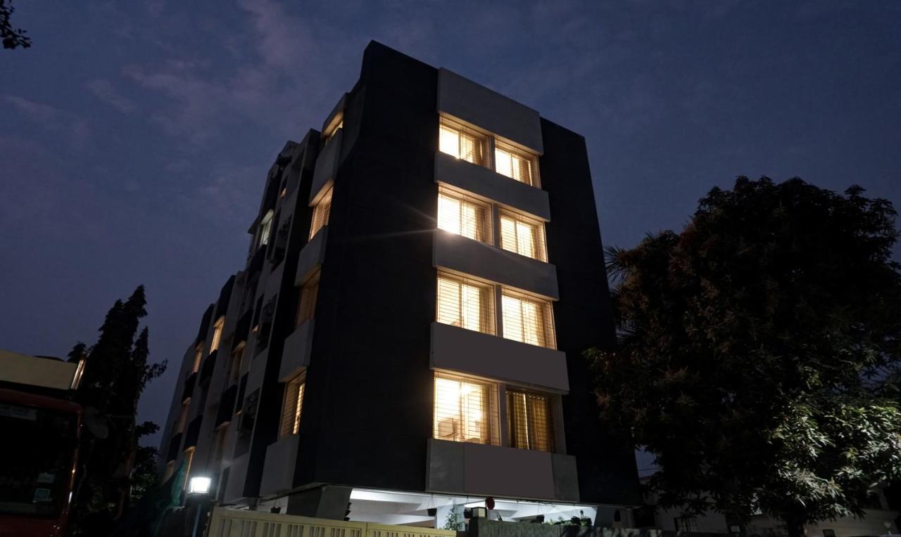 Treebo Diamond Residency - Ddpk Inn ปูเน่ ภายนอก รูปภาพ